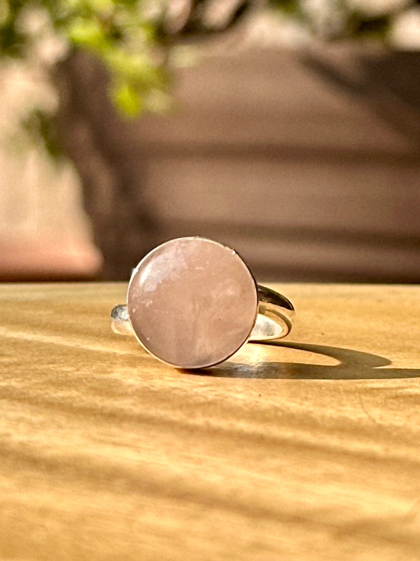 Anillo ajustable de Cuarzo Rosa