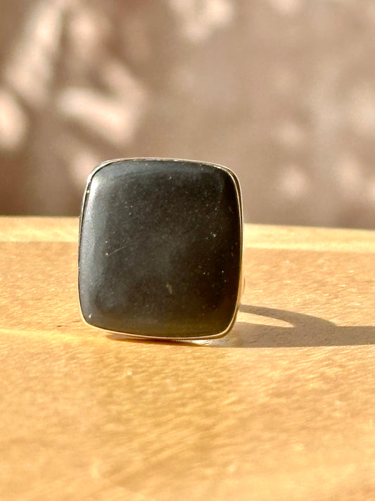 Anillo ajustable de shungita cuadrado