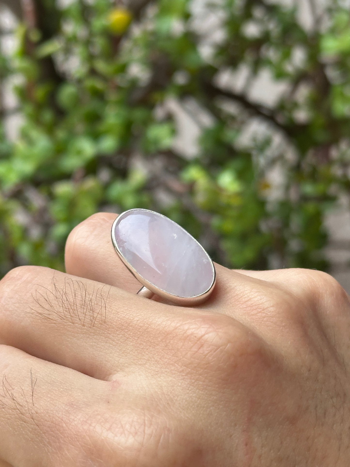 Anillo ajustable de Cuarzo rosa