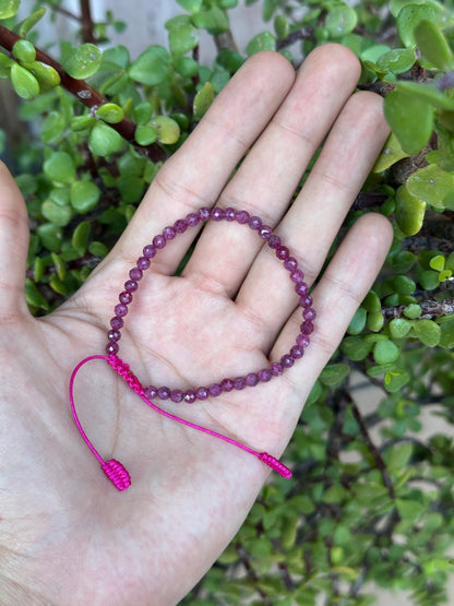 Pulsera Ajustable de Rubí 4mm