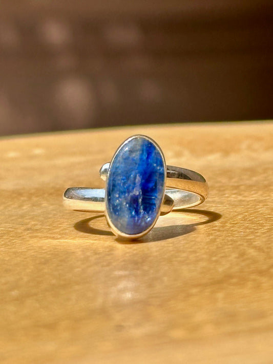 Anillo ajustable de Cianita Azul