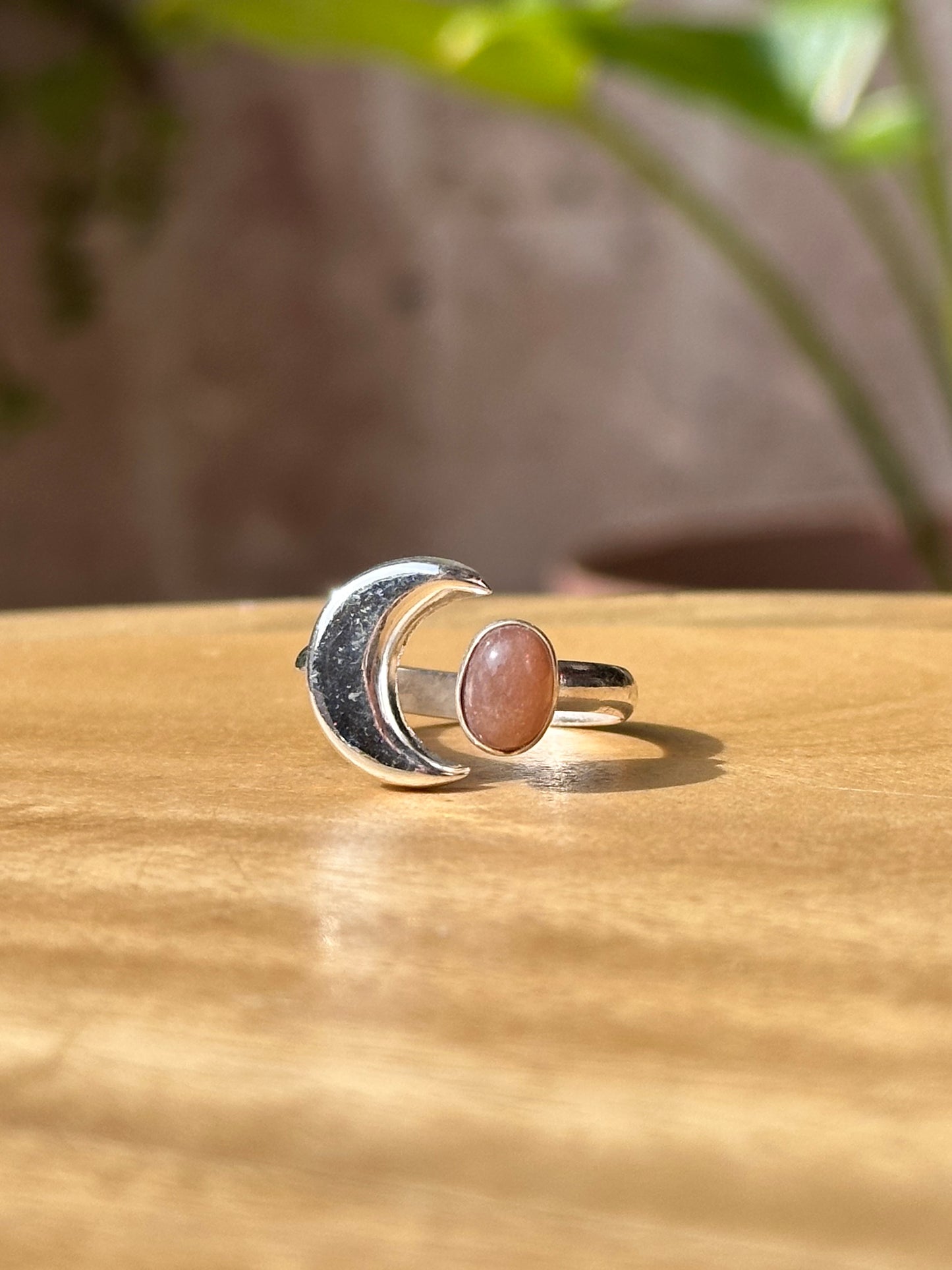 Anillo ajustable de adularía luna & sol