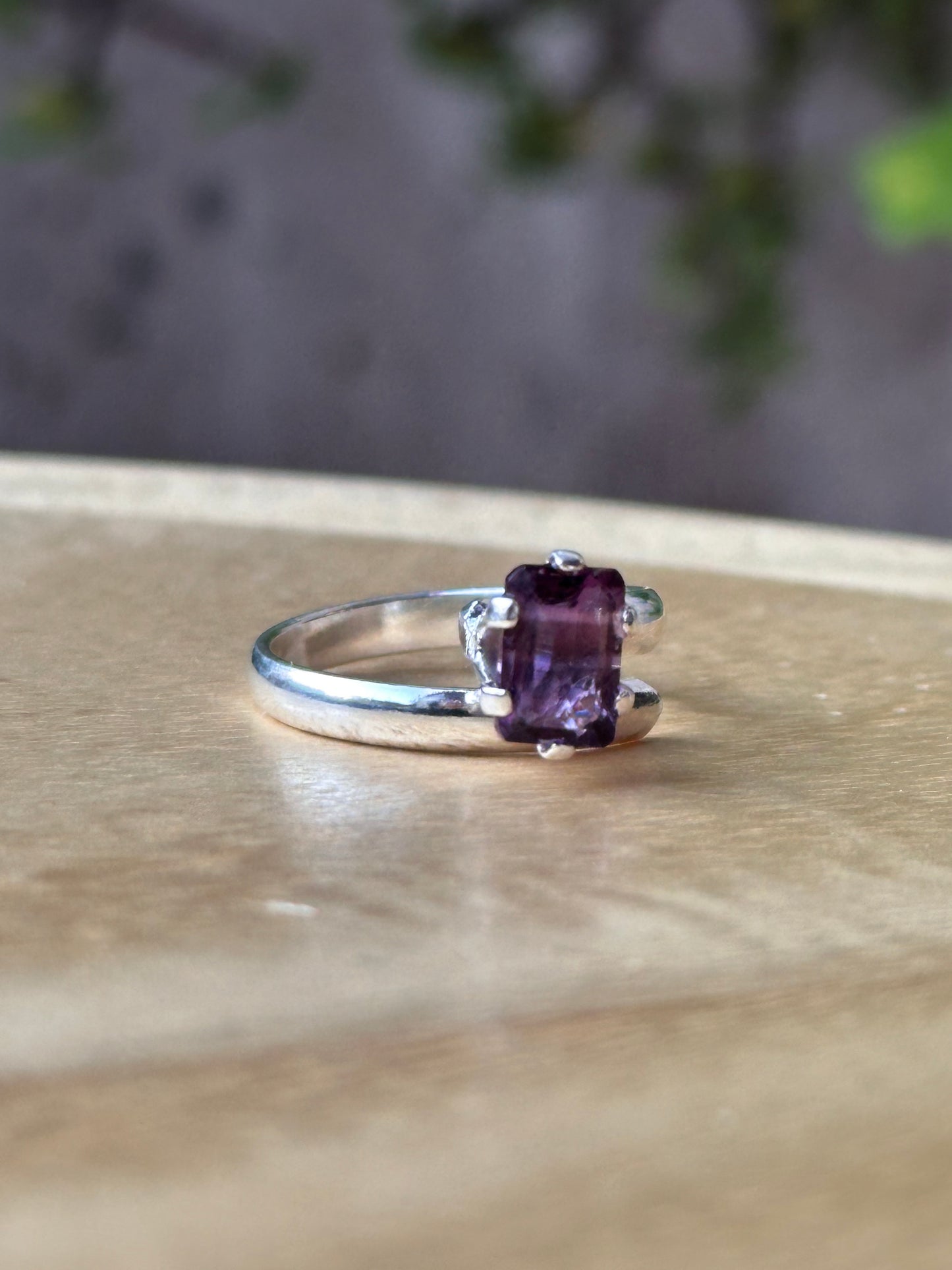 Anillo Ajustable de Amatista Facetada
