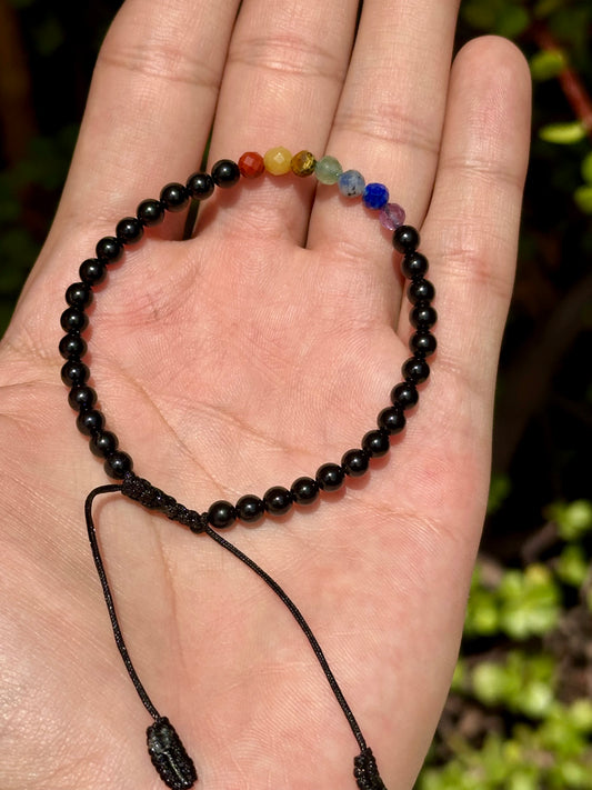 Pulsera Ajustable · 7 Chakras & Turmalina