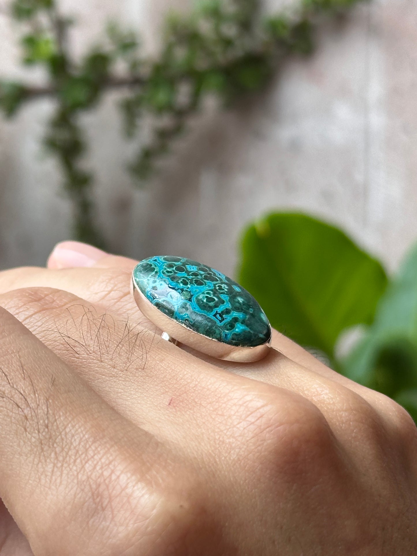 Anillo ajustable de malaquita con crisocola