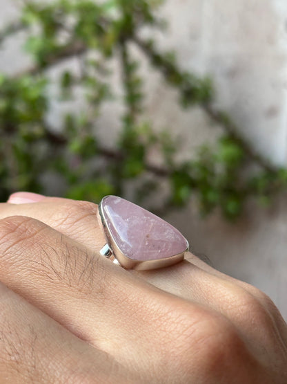 Anillo ajustable de Cuarzo rosa