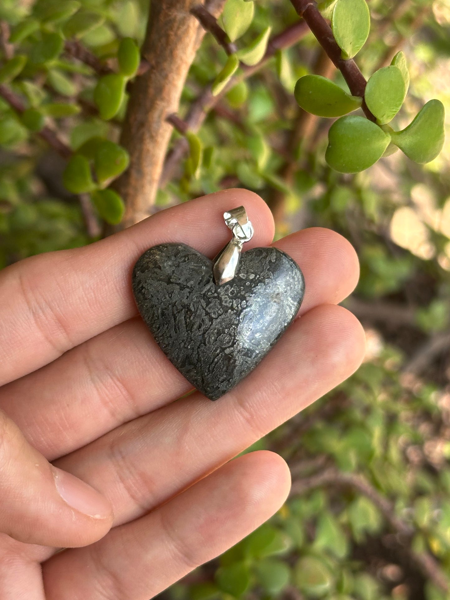 Dije de Marcasita en Forma de Corazón con Cadena Acero Inoxidable Dorada