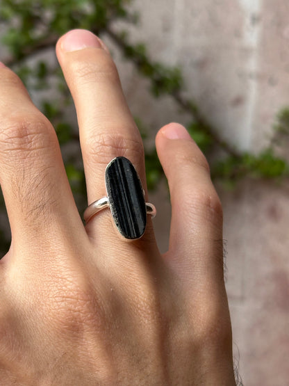 Anillo ajustable de Turmalina Negra