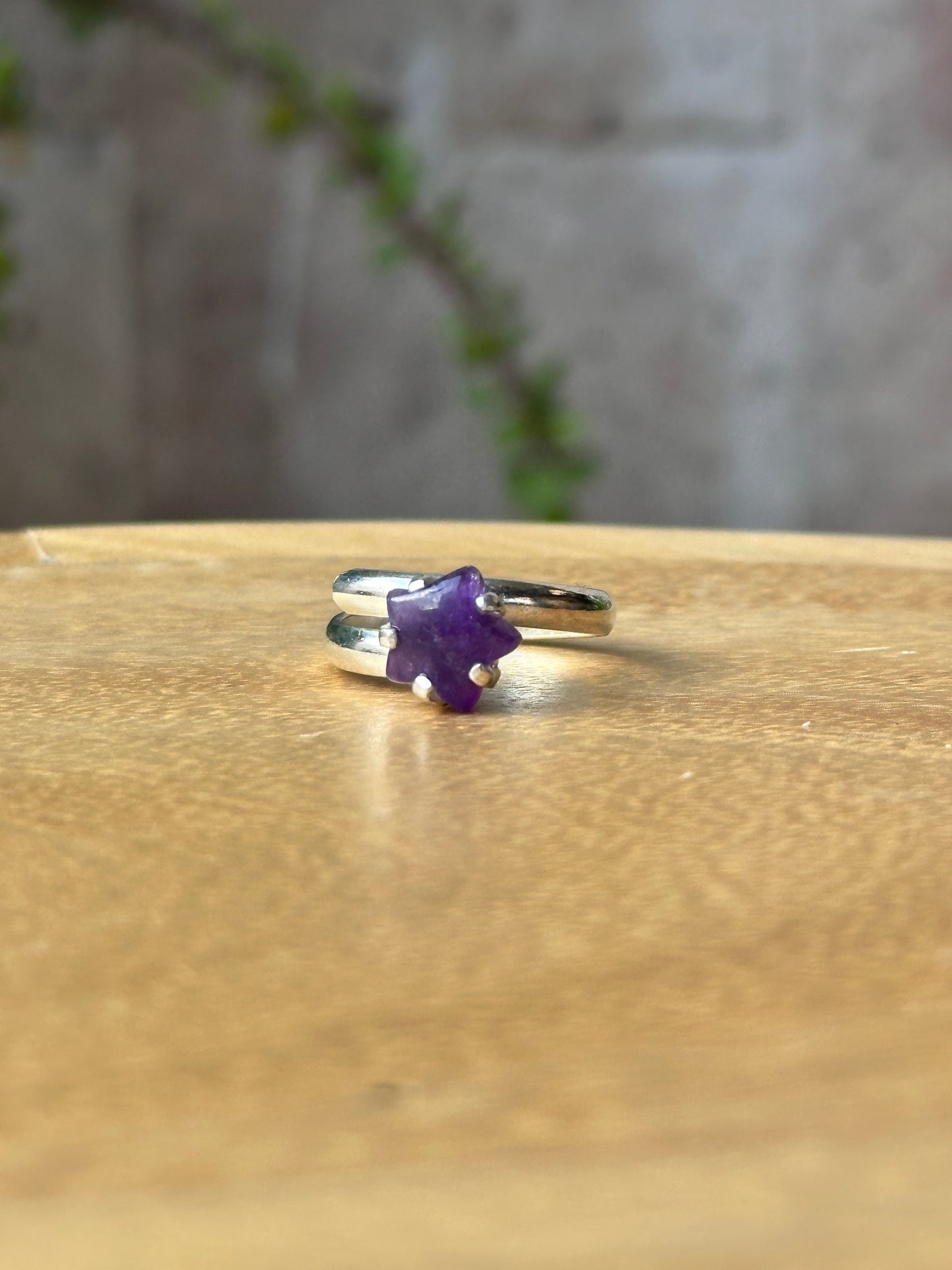 Anillo ajustable de Amatista estrella mini