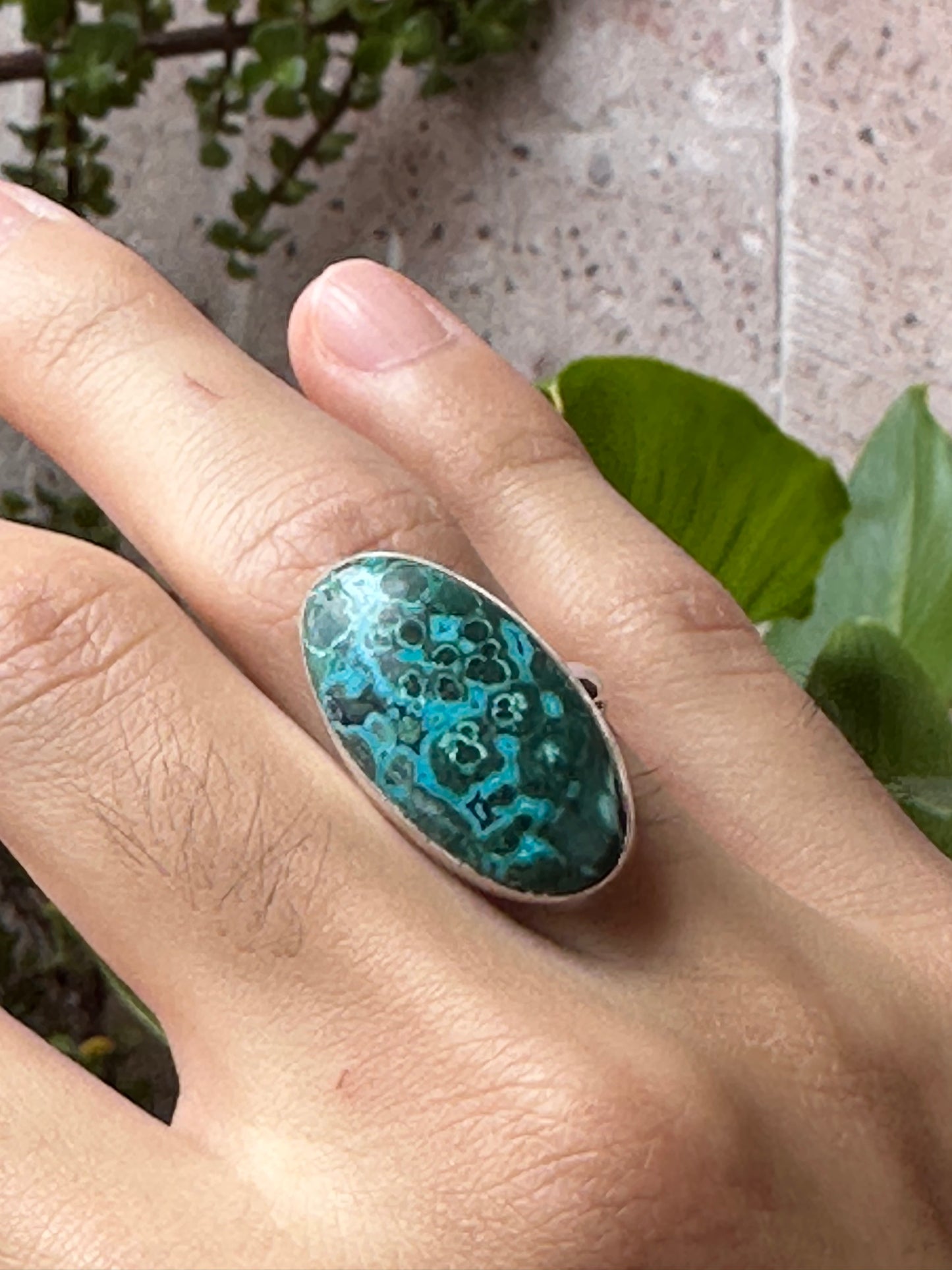 Anillo ajustable de malaquita con crisocola