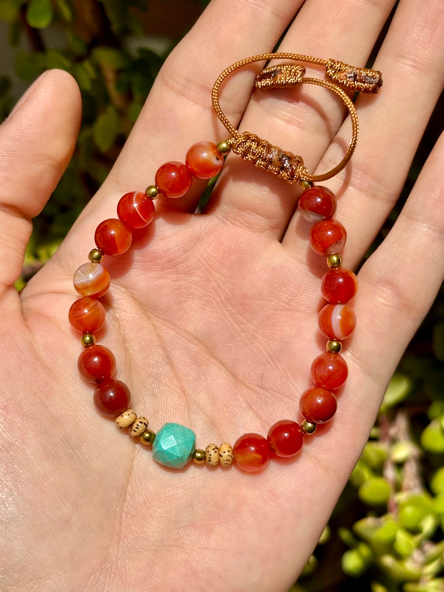 Pulsera Ajustable de Cornalina Roja, Hematita, semilla de flor de loto y turquesa