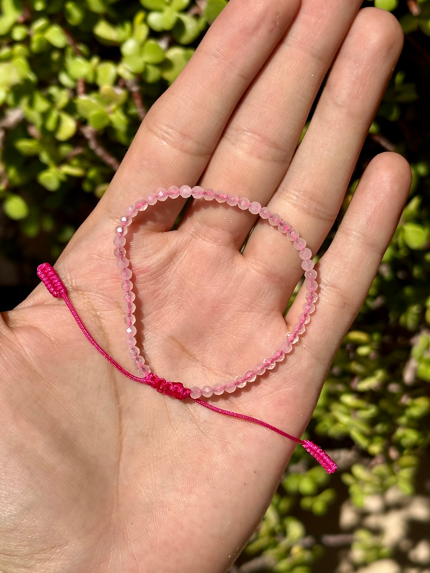Pulsera Ajustable de Cuarzo Rosa Facetado Mini