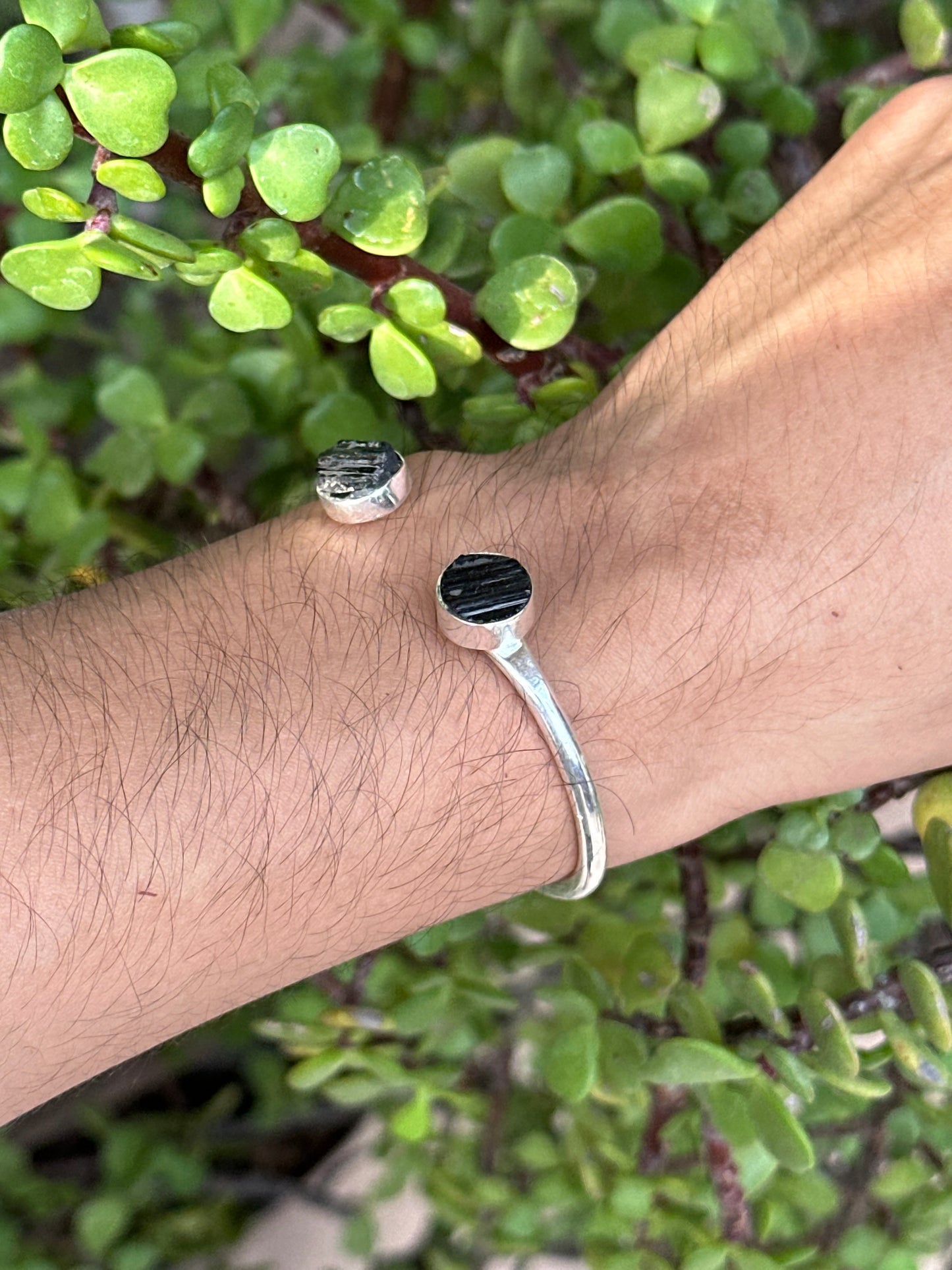 Brazalete de Turmalina en Alpaca Platinada