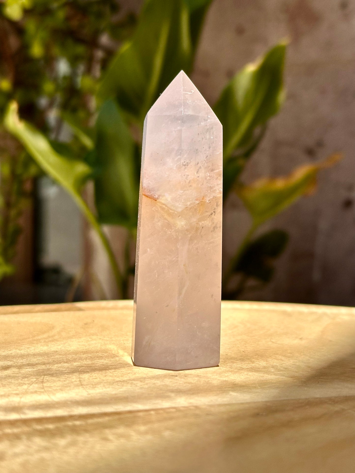 Obelisco de Cuarzo Rosa
