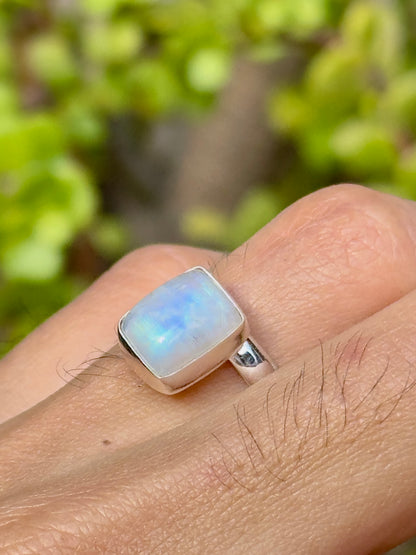 Anillo ajustable de piedra luna cuadrado