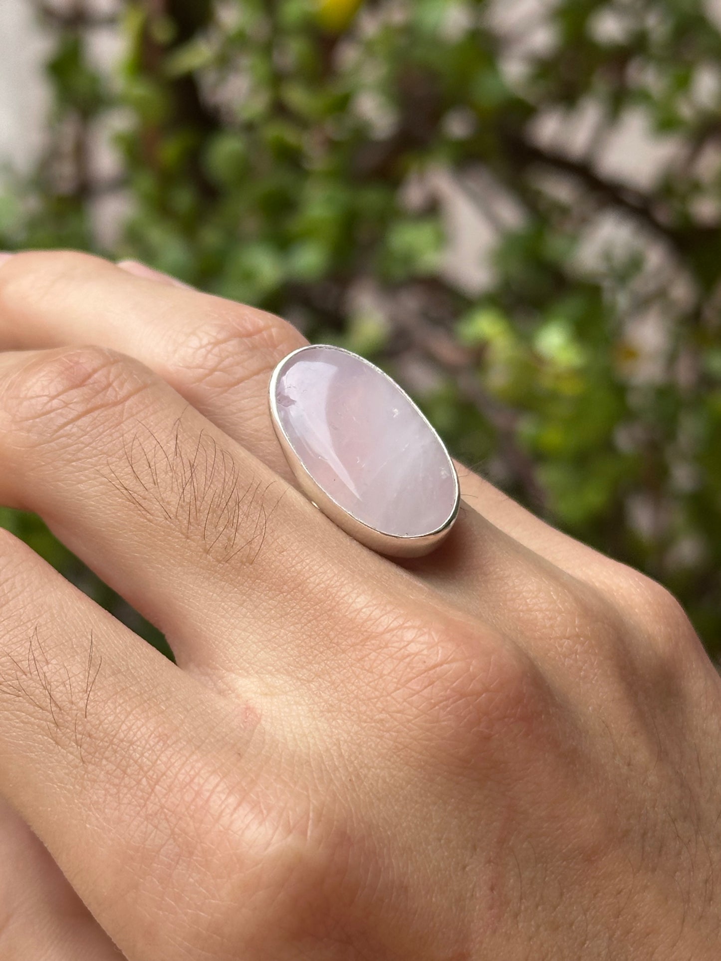Anillo ajustable de Cuarzo rosa