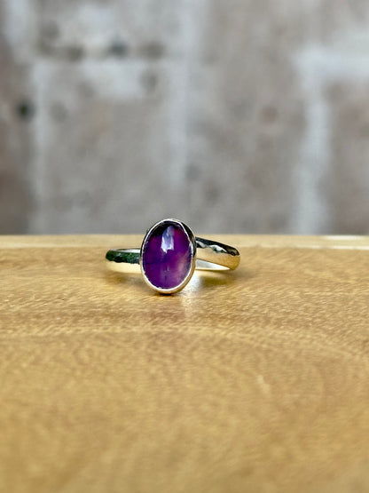 Anillo ajustable de Amatista mini redondo