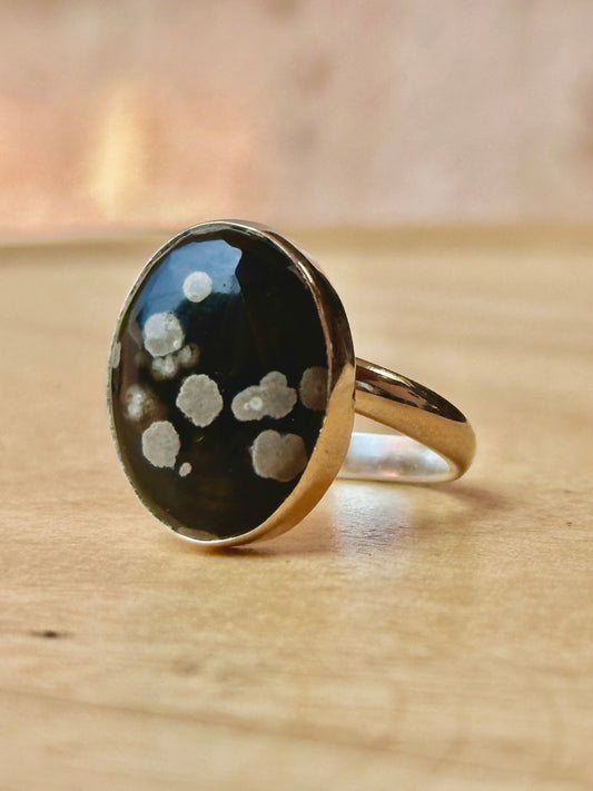Anillo ajustable de Obsidiana copo de nieve