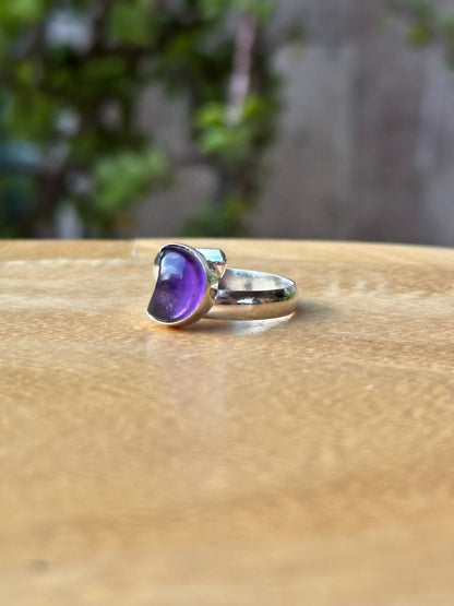 Anillo ajustable de Amatista luna mini