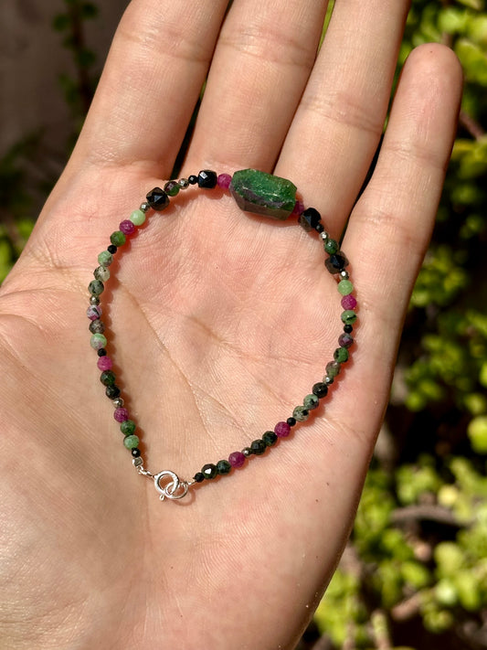 Pulsera de Turmalina, Zoísita, Ágata Negra & Pirita
