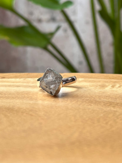 Anillo ajustable de Cuarzo Herkimer grande