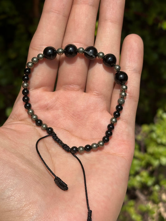 Pulsera Ajustable · Pirita & Turmalina Negra