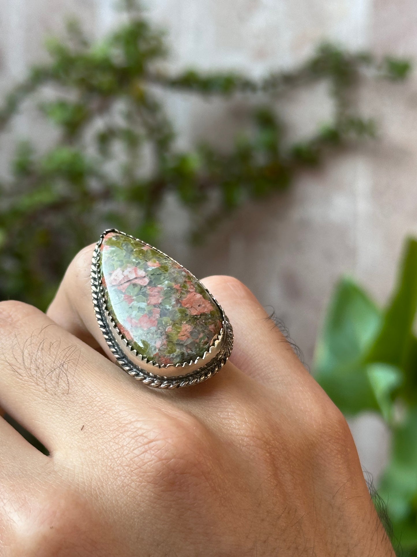 Anillo ajustable de unakita