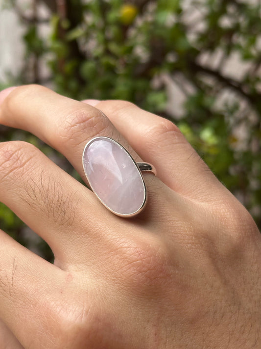 Anillo ajustable de Cuarzo rosa