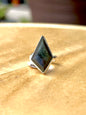 Anillo ajustable de obsidiana arcoíris rombo