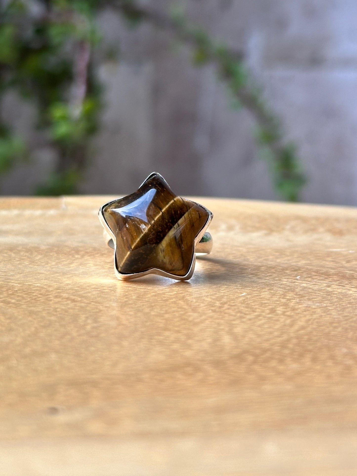 Anillo ajustable de Ojo de Tigre estrella