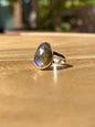Anillo ajustable de labradorita facetado blue flash