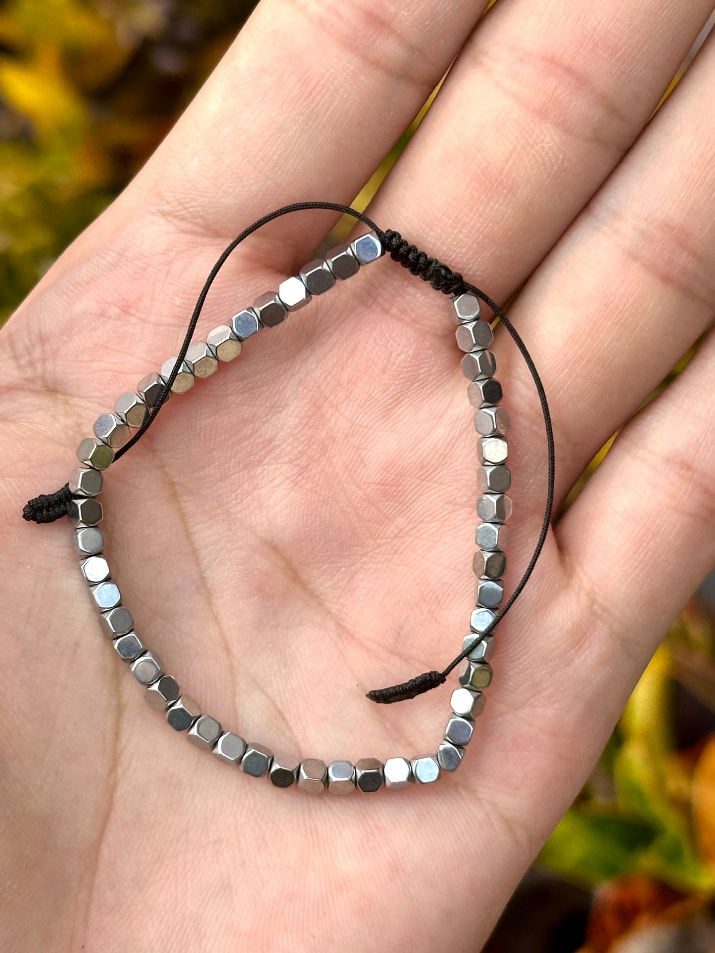 Pulsera ajustable de Hematita plateada