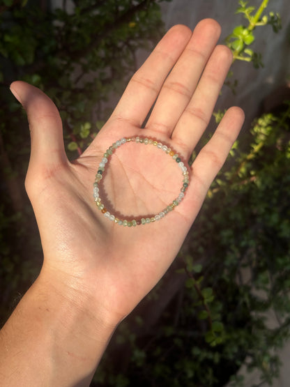 Pulsera Elástica de Peridoto, Aguamarina y Ágata Musgosa
