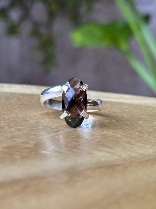 Anillo ajustable de cuarzo morión facetado