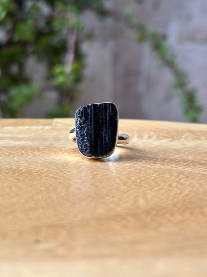 Anillo ajustable de Turmalina Negra