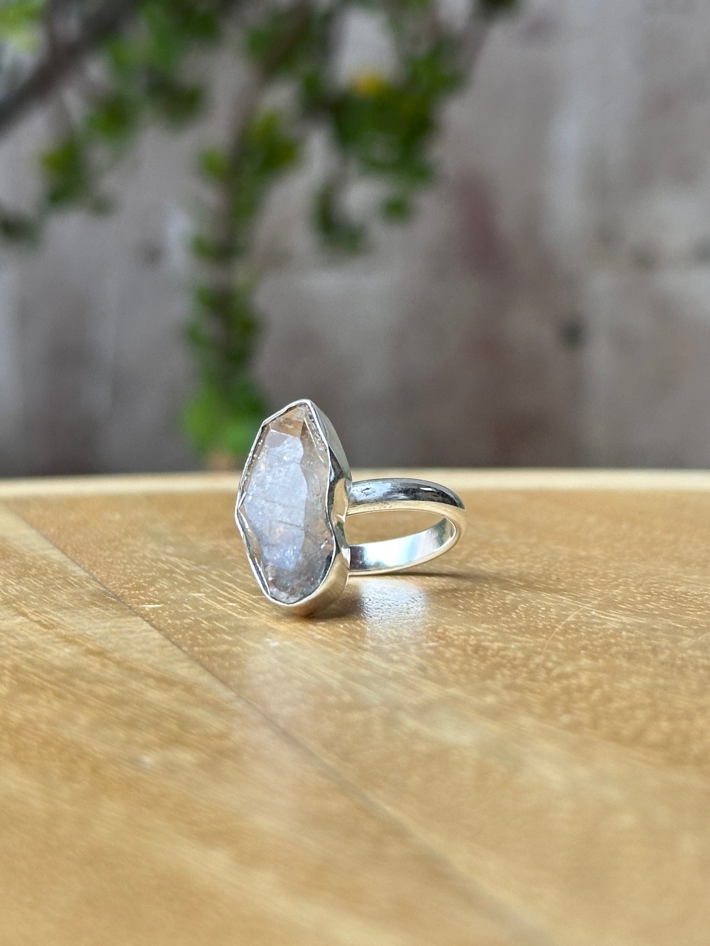 Anillo ajustable de Cuarzo Herkimer grande