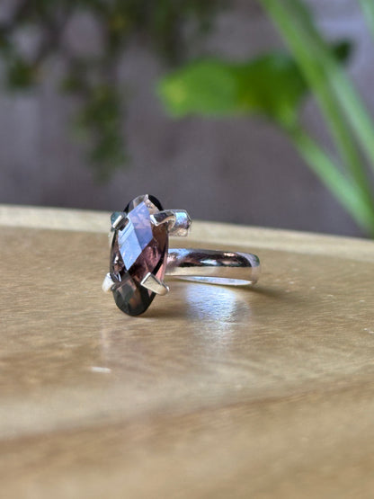Anillo ajustable de cuarzo morión facetado