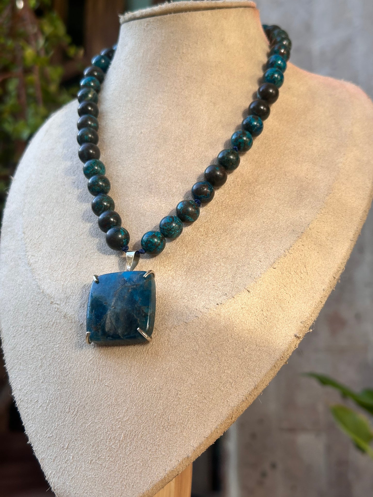 Collar Ajustable de Apatito Azul 8m