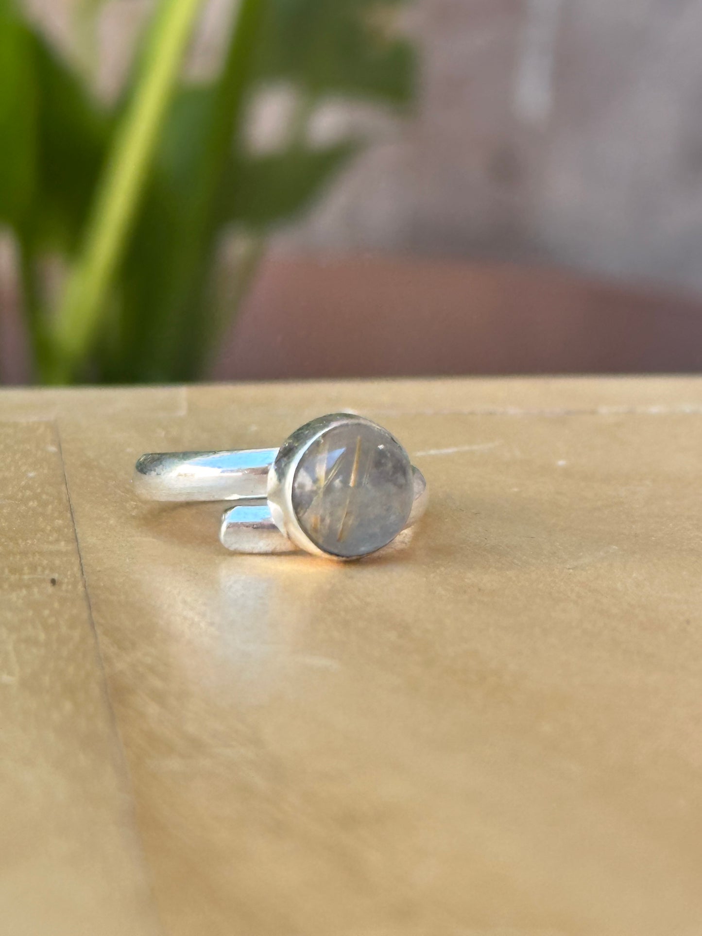 Anillo ajustable de cuarzo rotulado mini
