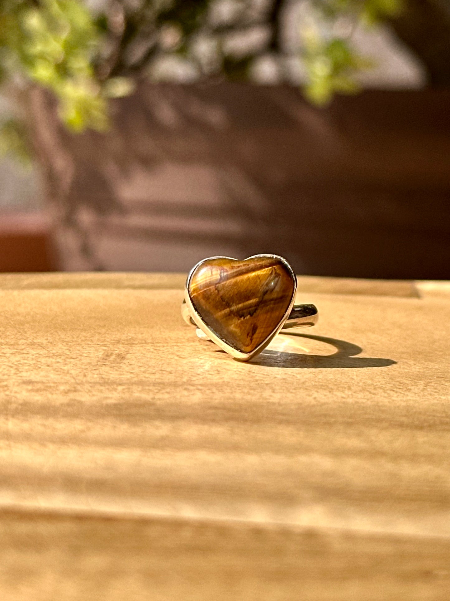 Anillo ajustable de Ojo de Tigre corazón