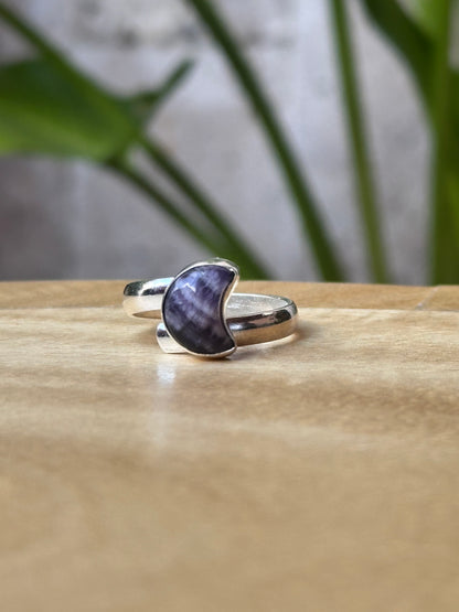 Anillo ajustable de Amatista luna mini