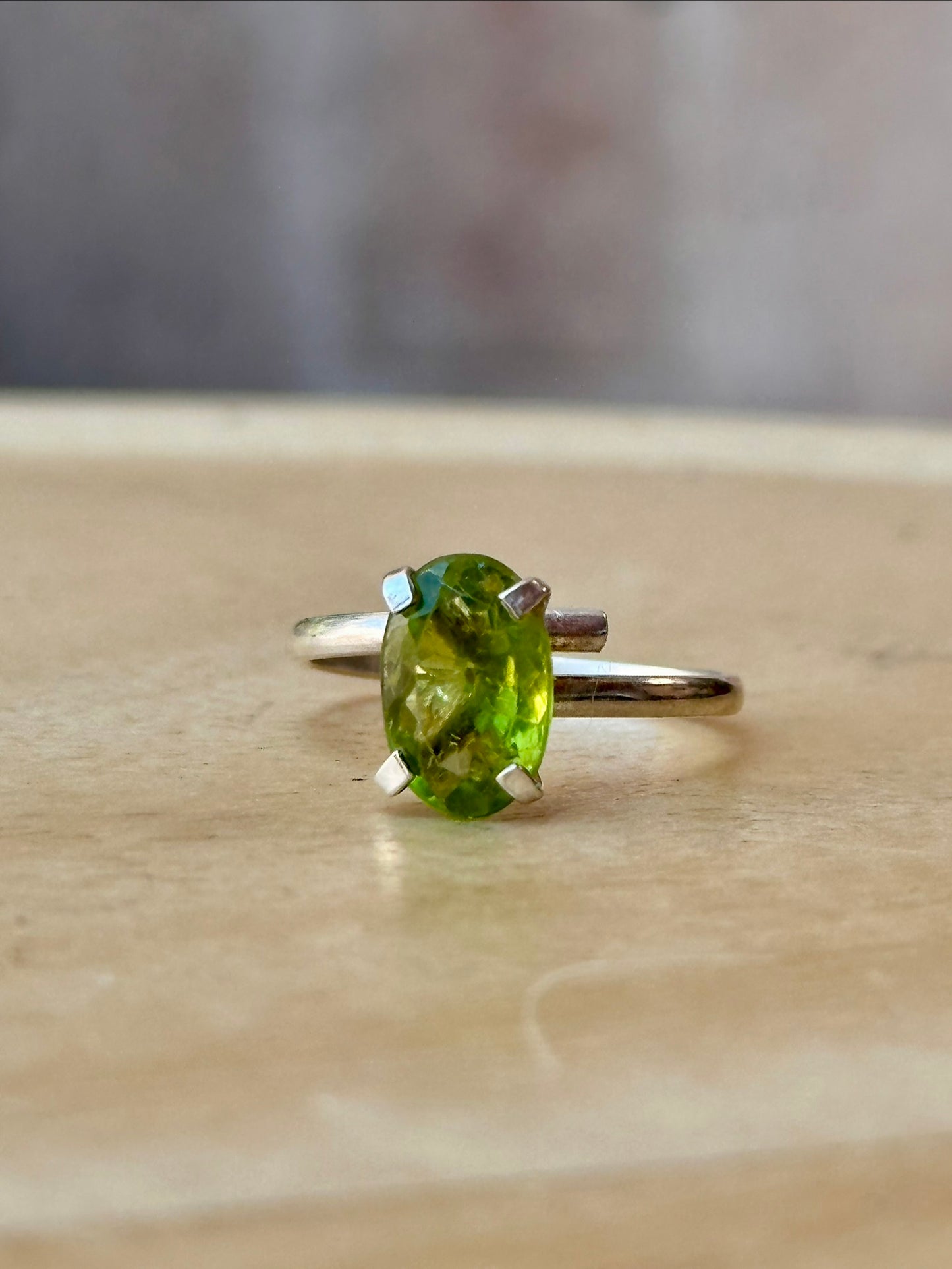 Anillo ajustable de Peridoto