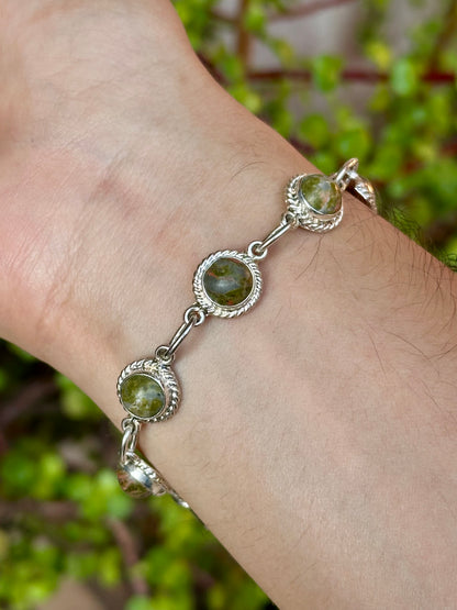 Pulsera de Unakita con broche T