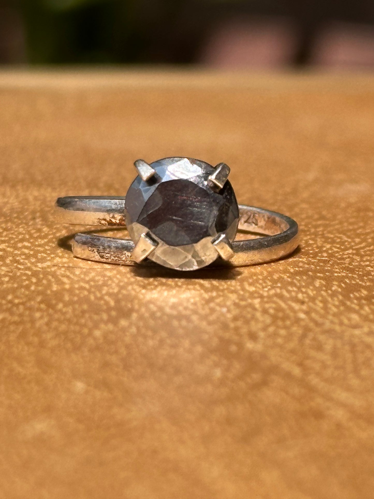 Anillo Ajustable de Tectita | Asteroide de Chile