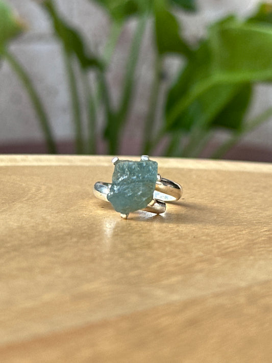 Anillo ajustable de Aguamarina en bruto
