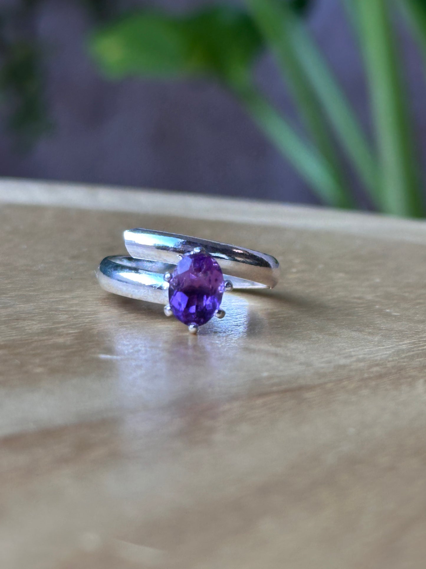 Anillo Ajustable de Amatista Facetada