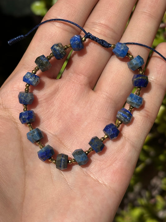 Pulsera Ajustable de Lapislázuli con Hematita Dorada | Sabiduría y Claridad Mental