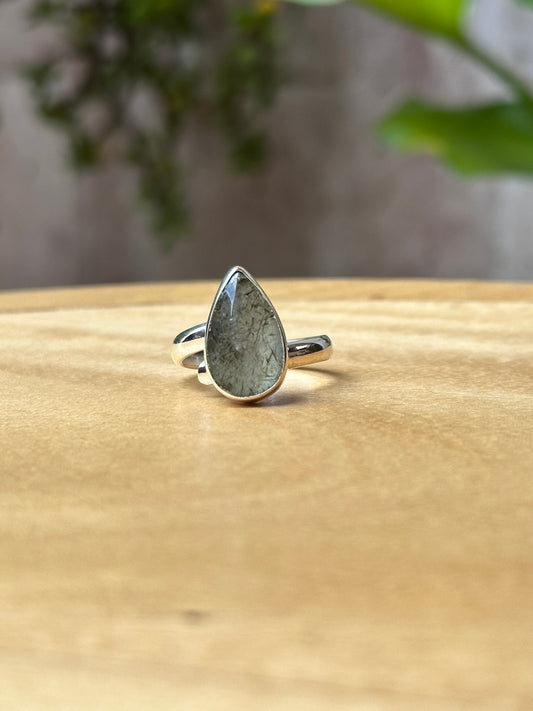 Anillo ajustable de Rutilo verde gota