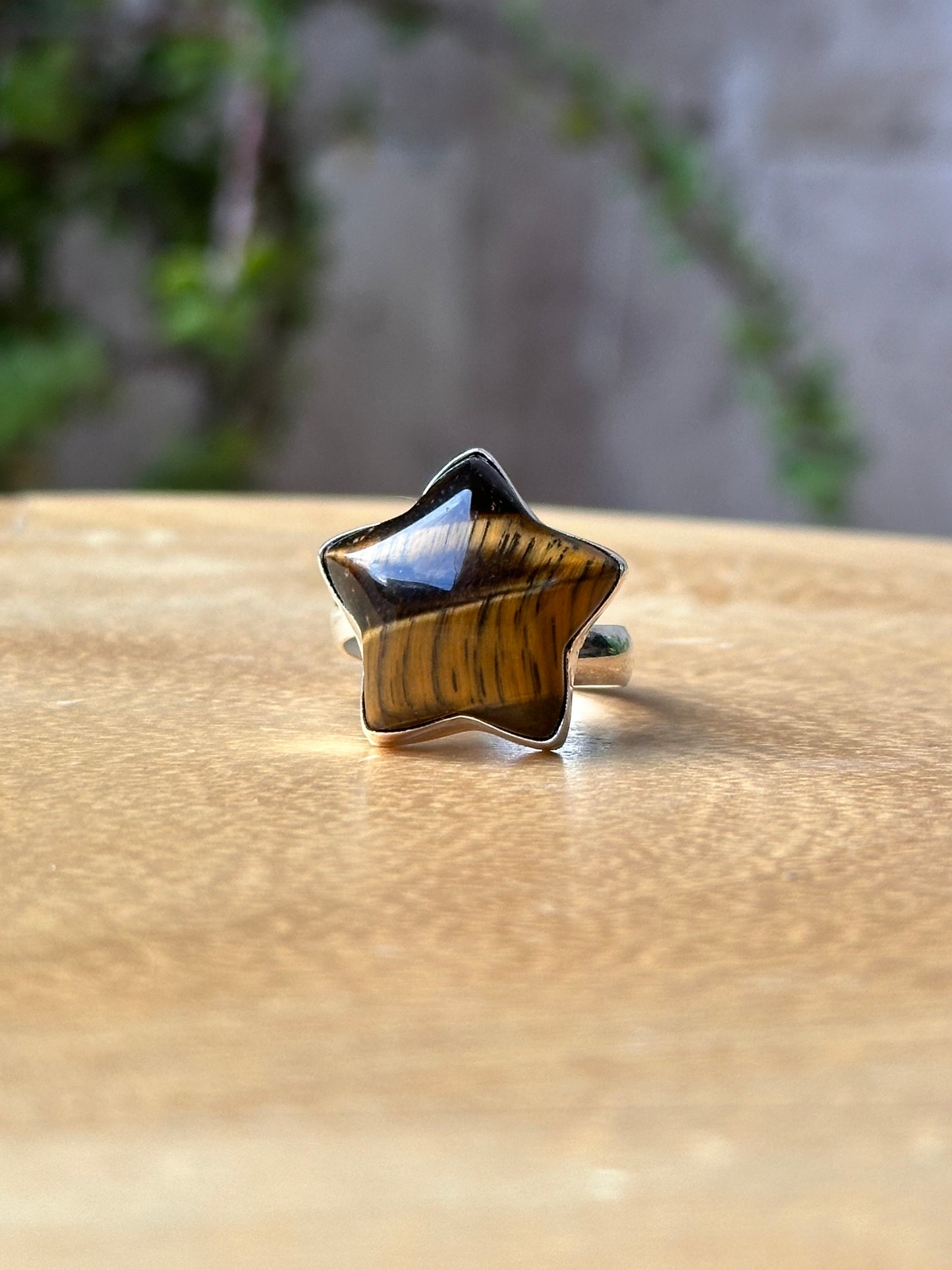 Anillo ajustable de Ojo de Tigre estrella