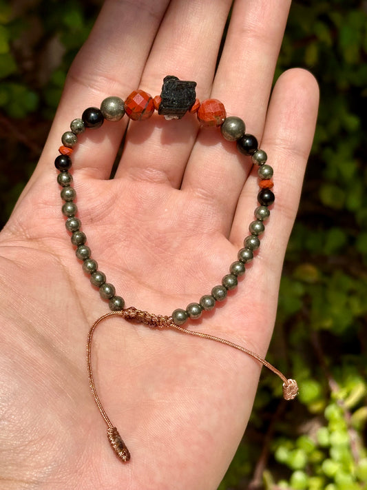 Pulsera Ajústame · Jaspe Rojo, Turmalina Negra & Pirita